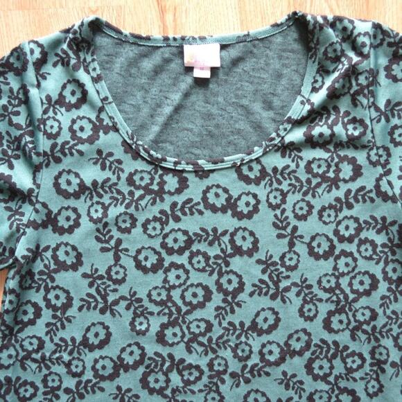 LuLaRoe Classic Tee Size Medium - Picture 3 of 4